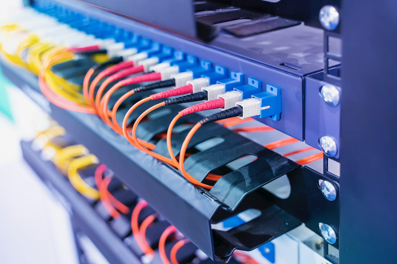 Fiber optic cable connect to communication Distribution point